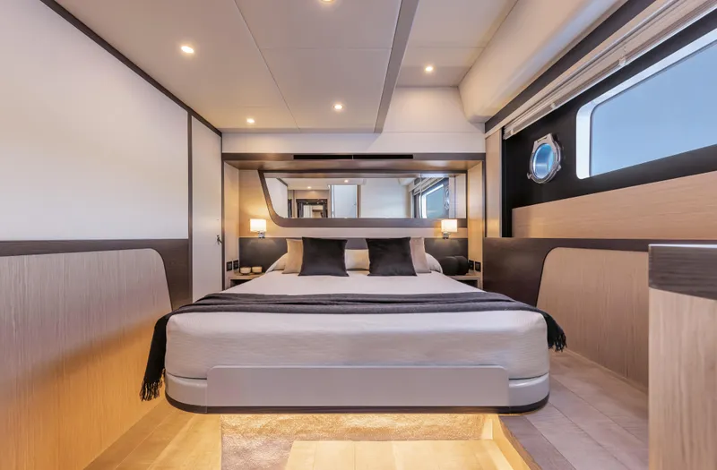  Yacht Photos Pics Absolute 48 Coupé  Yachting Partners Malta