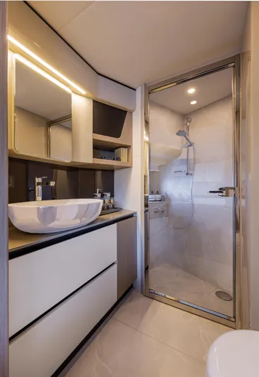  Yacht Photos Pics Absolute 48 Coupé  Yachting Partners Malta