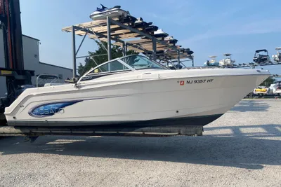 Robalo R227 Dual Console