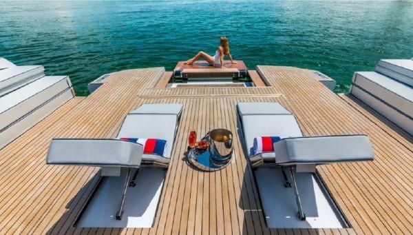 2017 Evo Yachts 43 