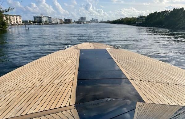 2017 Evo Yachts 43 