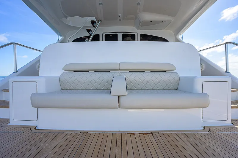 Bella Yacht Photos Pics Luxury seating on 2018 Viking 92 Sky Bridge yacht deck.