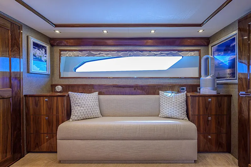 Bella Yacht Photos Pics 