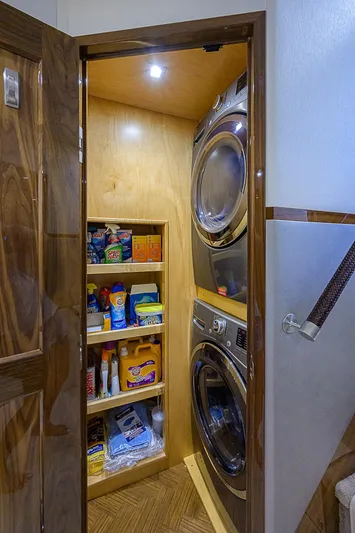 Bella Yacht Photos Pics 