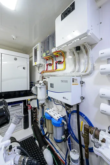 Bella Yacht Photos Pics 