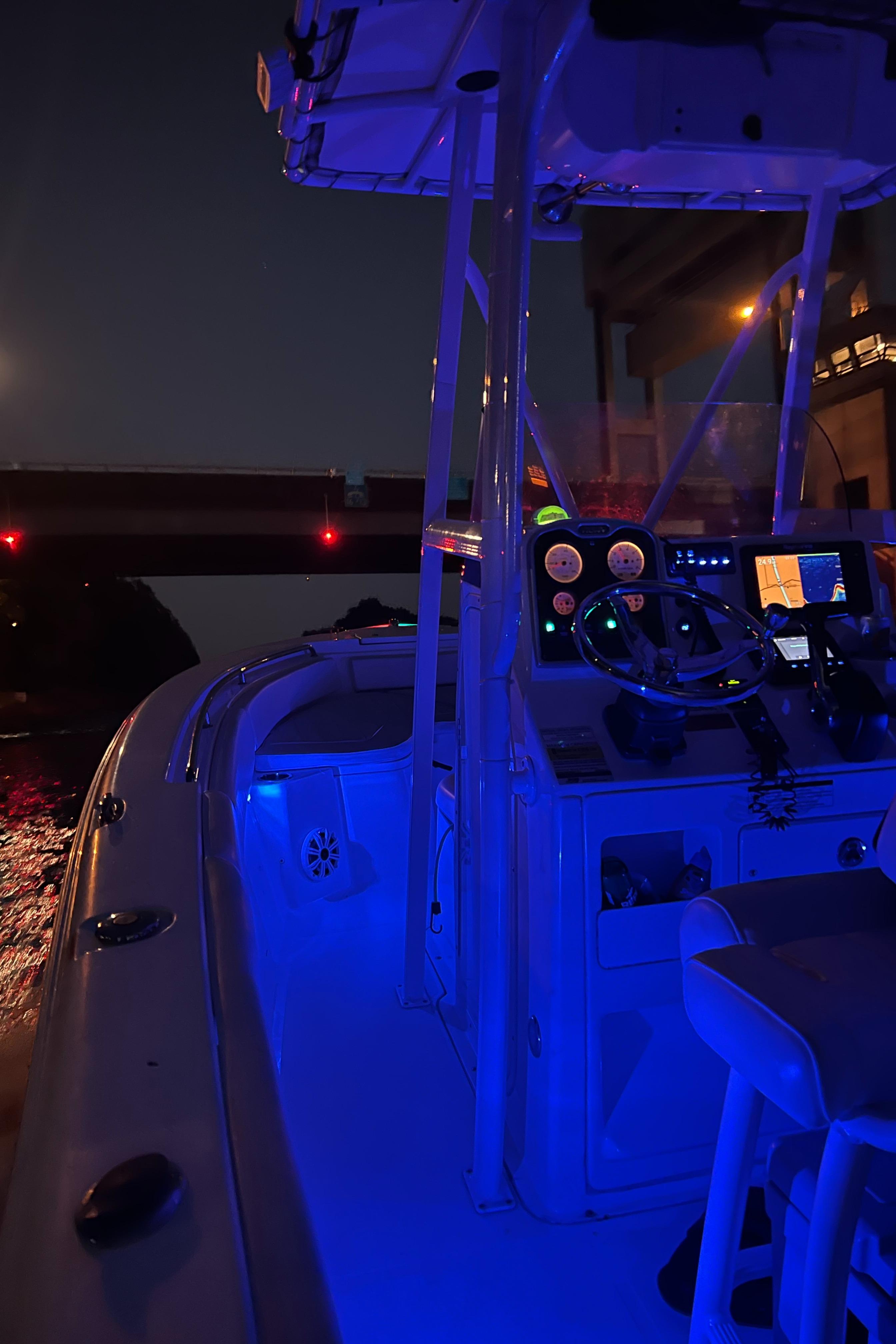 2014 Sea Hunt Triton 225