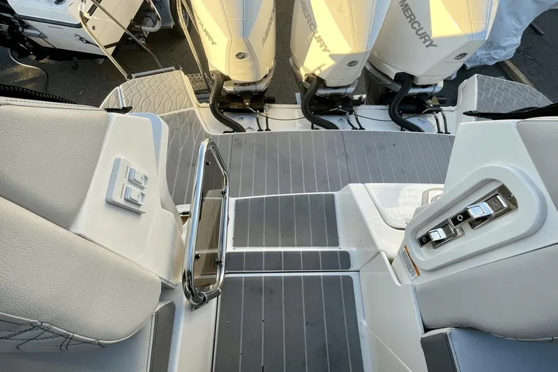 Boobooj Yacht Photos Pics 