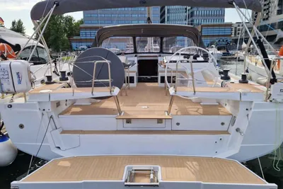 2023 Hanse 460
