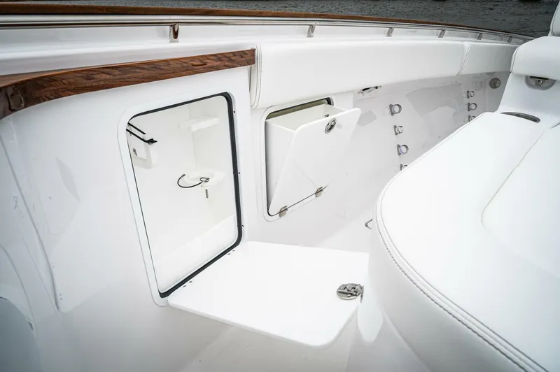  Yacht Photos Pics 2024 Hcb 48 Campeon - Image 50