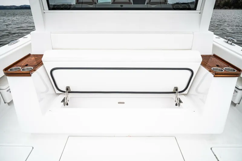  Yacht Photos Pics 2024 Hcb 48 Campeon - Image 23