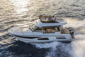 2023 Jeanneau Merry Fisher 1095 FLY