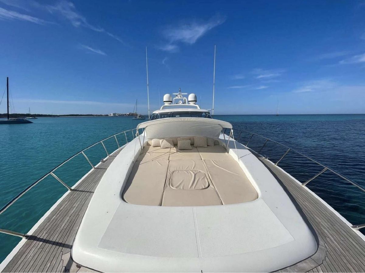 2006 Mangusta 82 