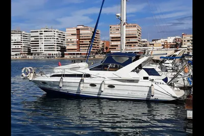 1992 Bayliner 3255 Avanti