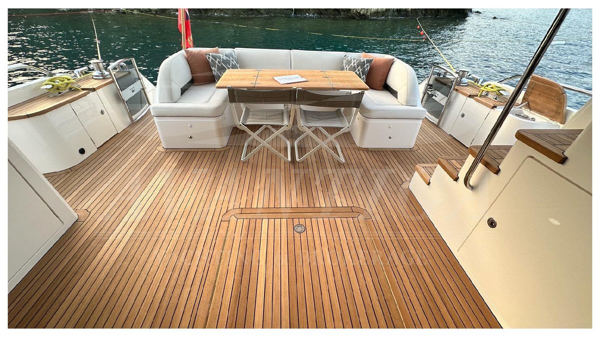 2014 Princess 73 