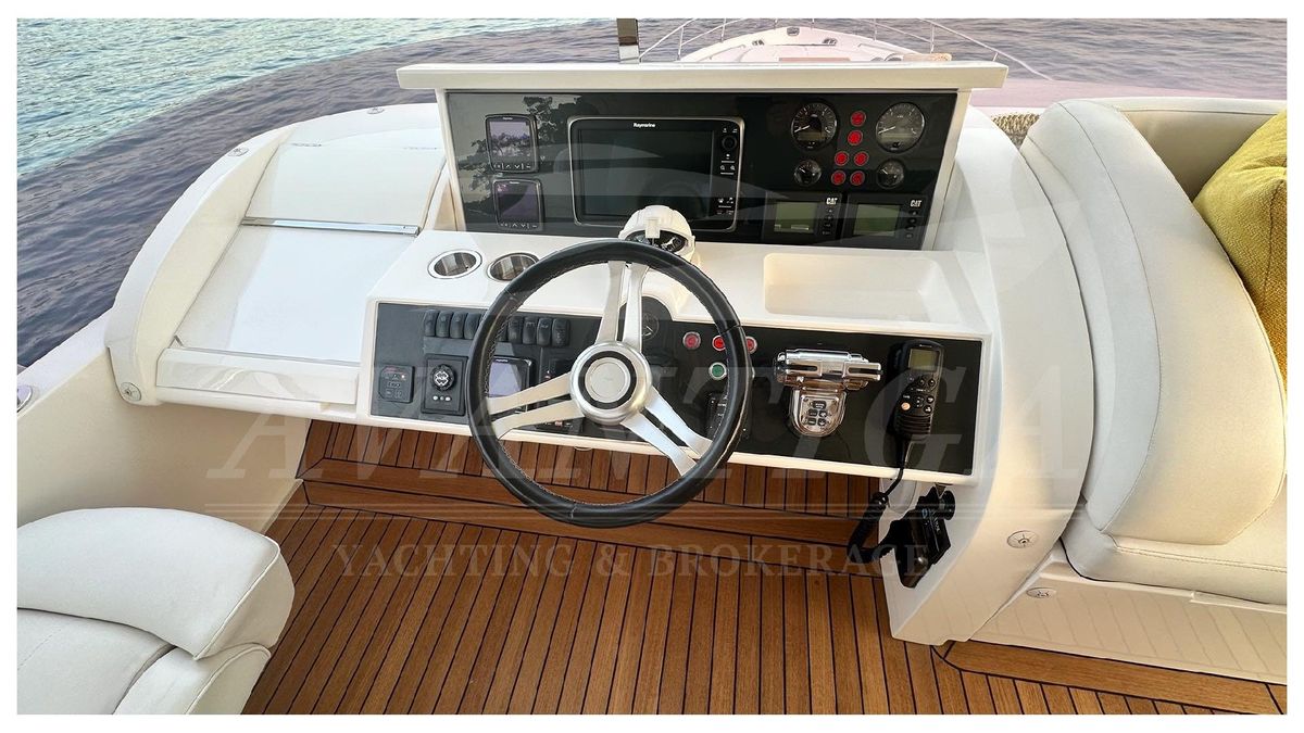 2014 Princess 73 