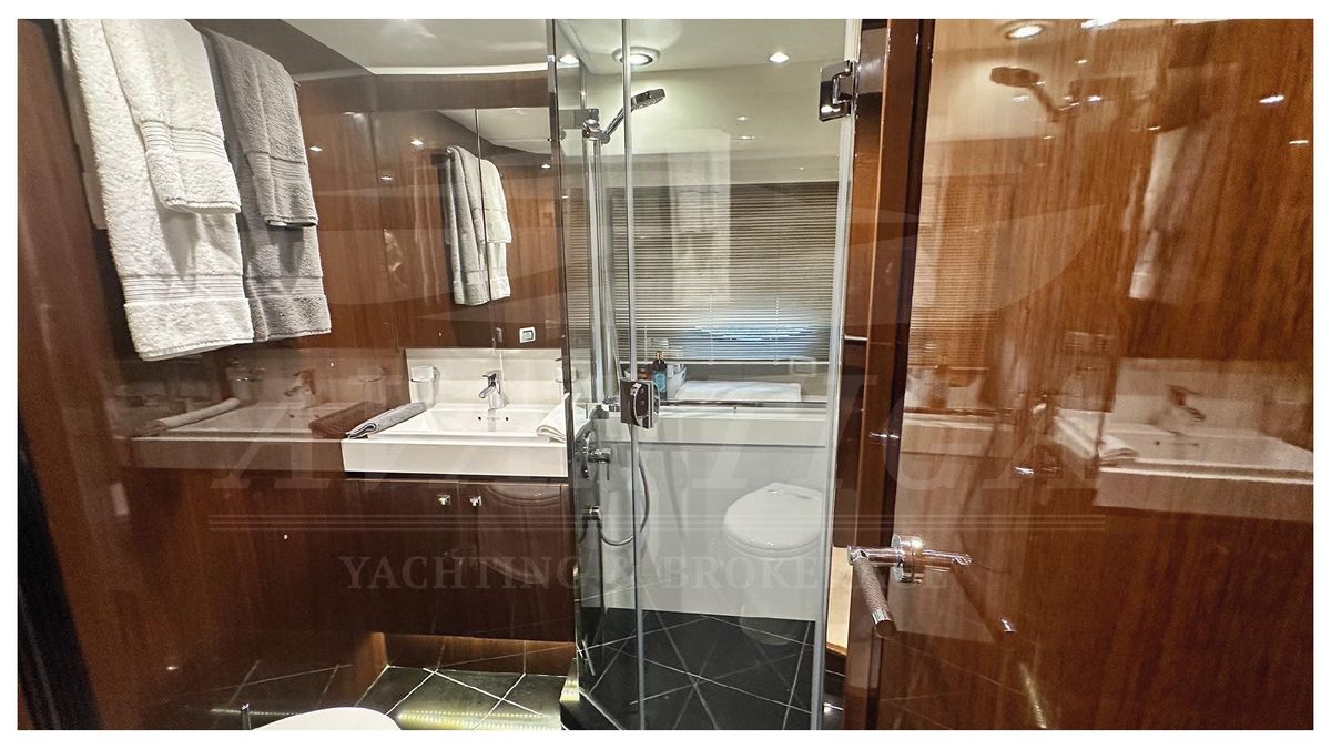 2014 Princess 73 