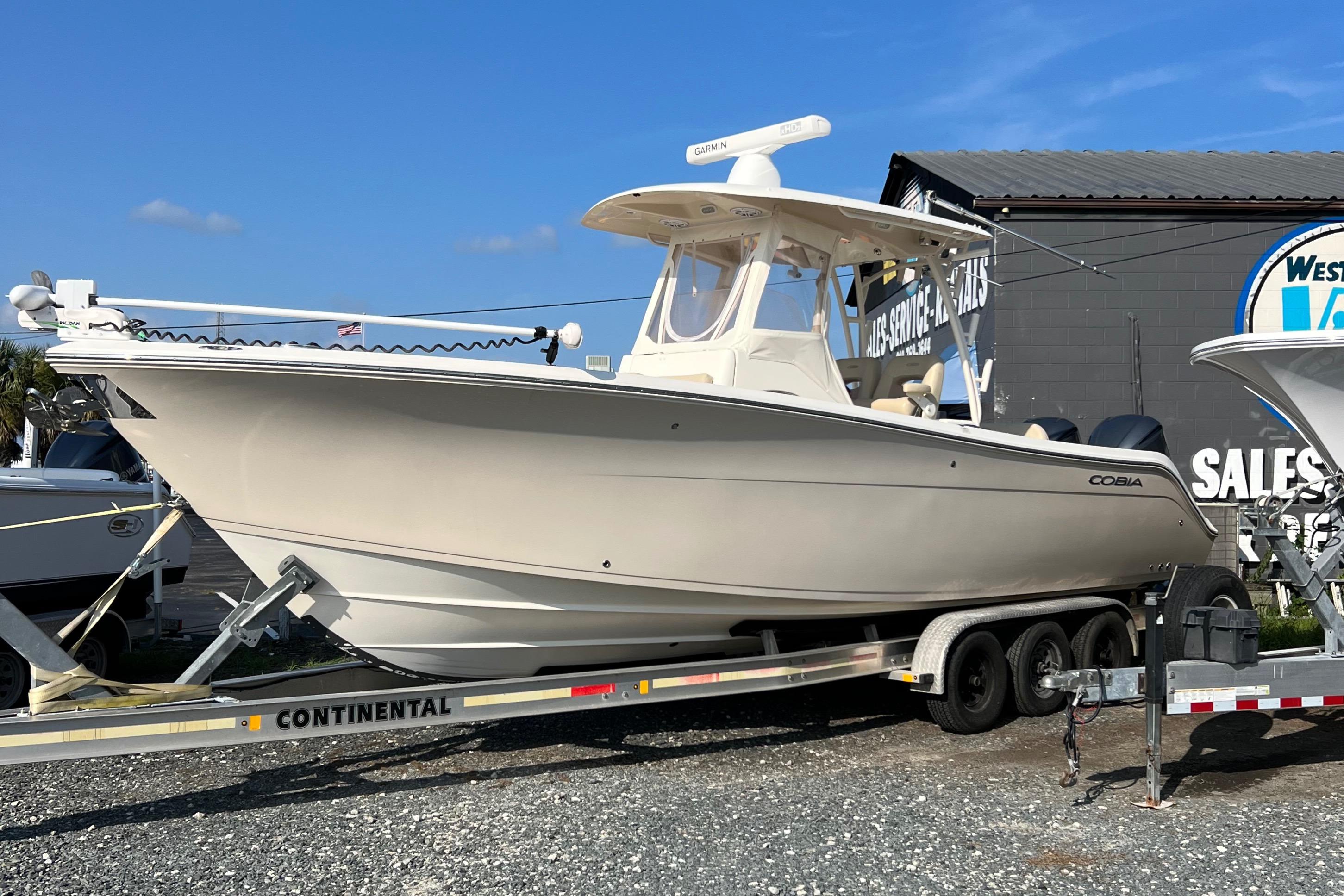 2016 Cobia 296 Center Console Saltwater Fishing for sale - YachtWorld