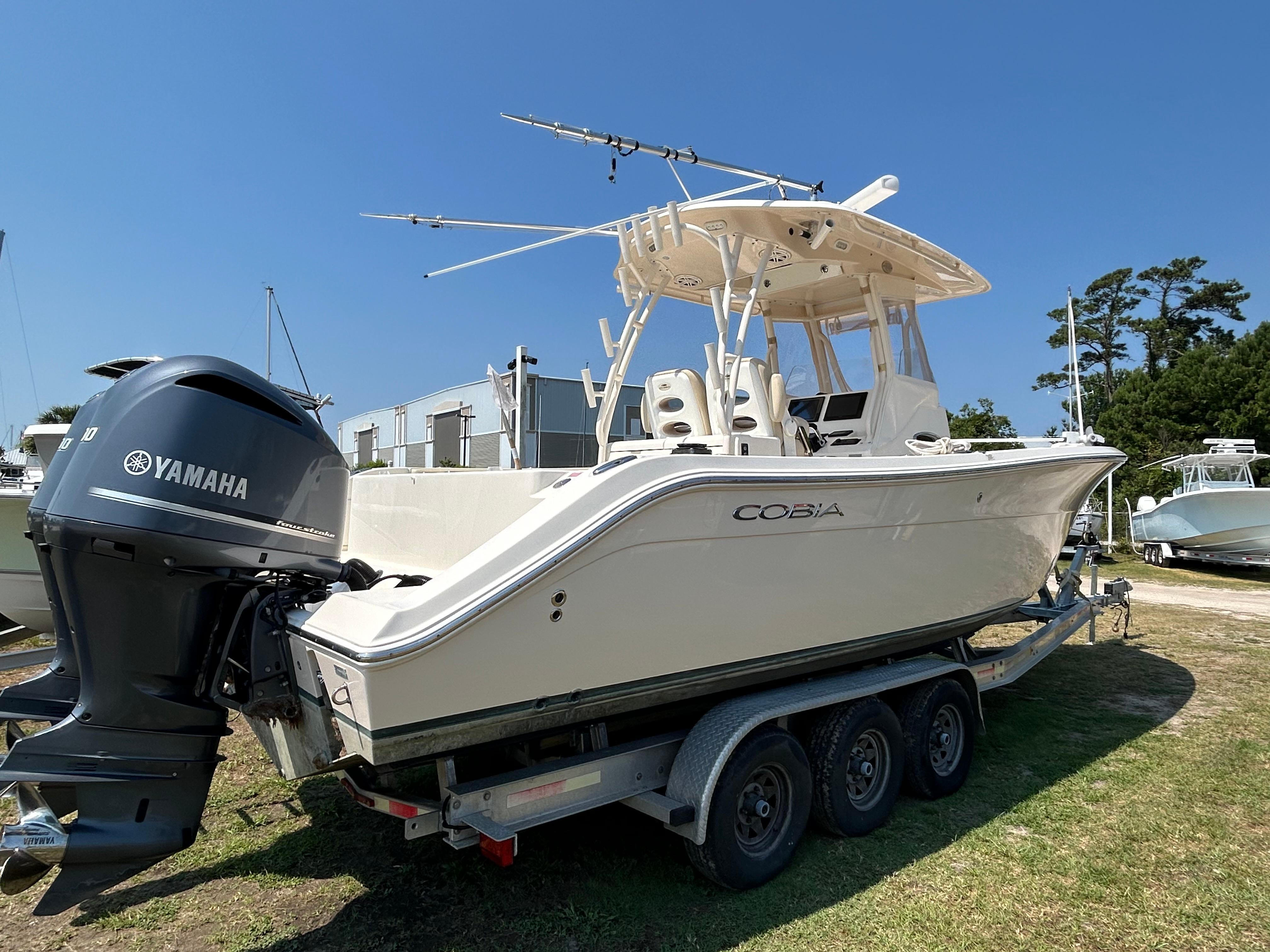 2016 Cobia 296 Center Console Saltwater Fishing for sale - YachtWorld