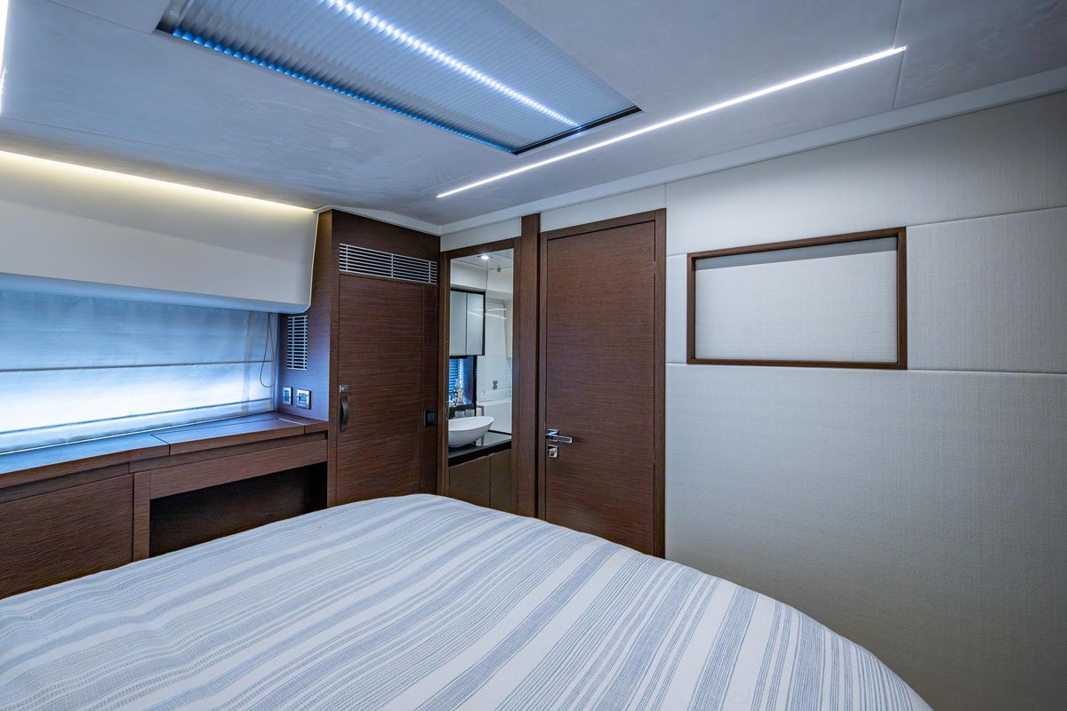 2019 Prestige 46 