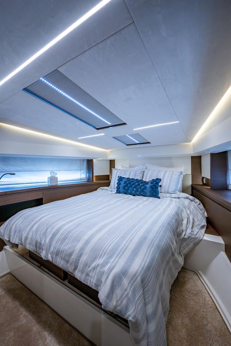 2019 Prestige 46 