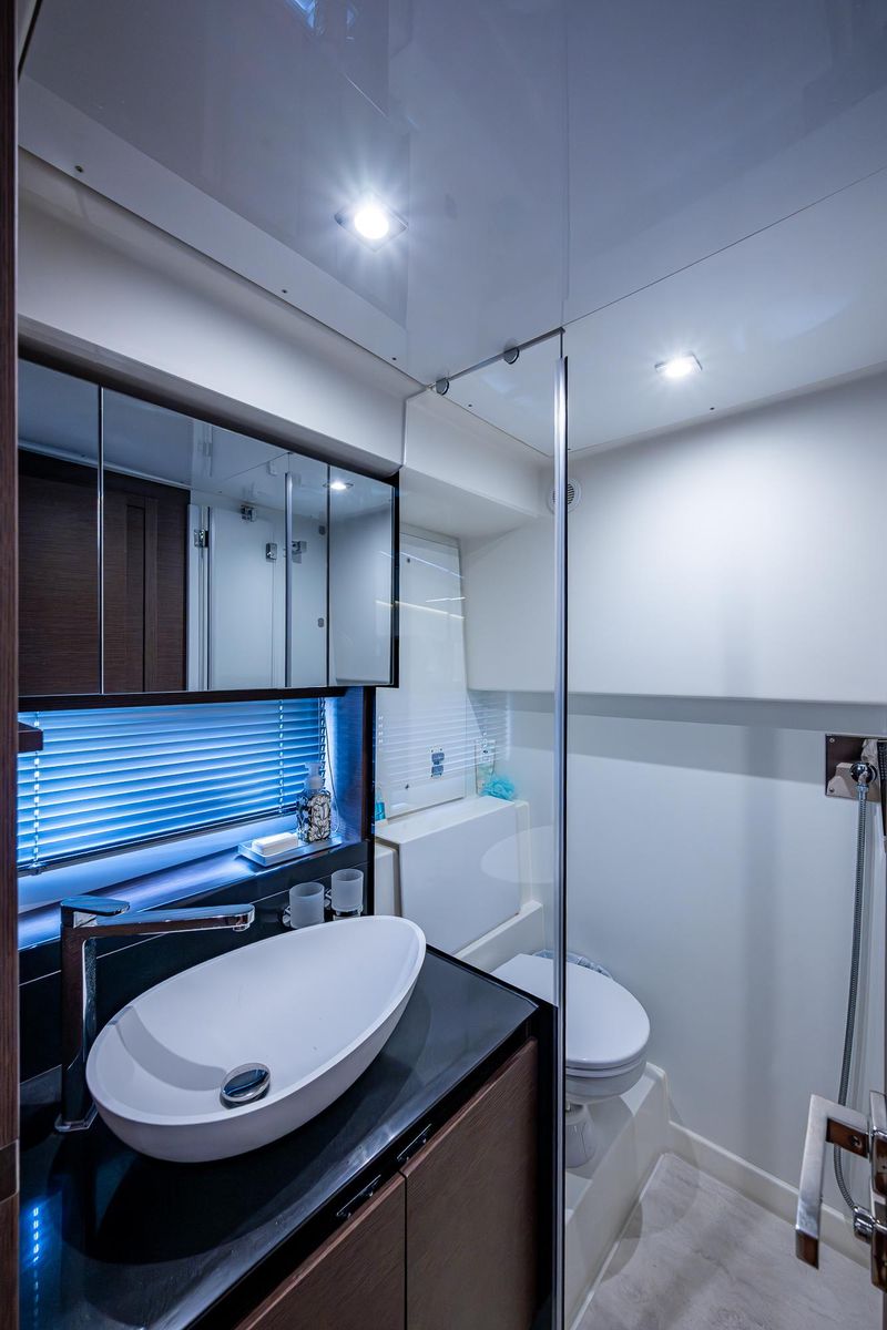 2019 Prestige 46 