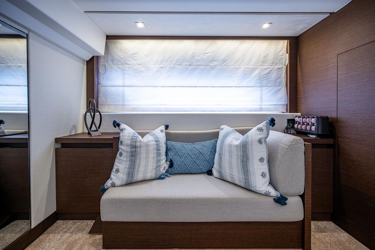 2019 Prestige 46 