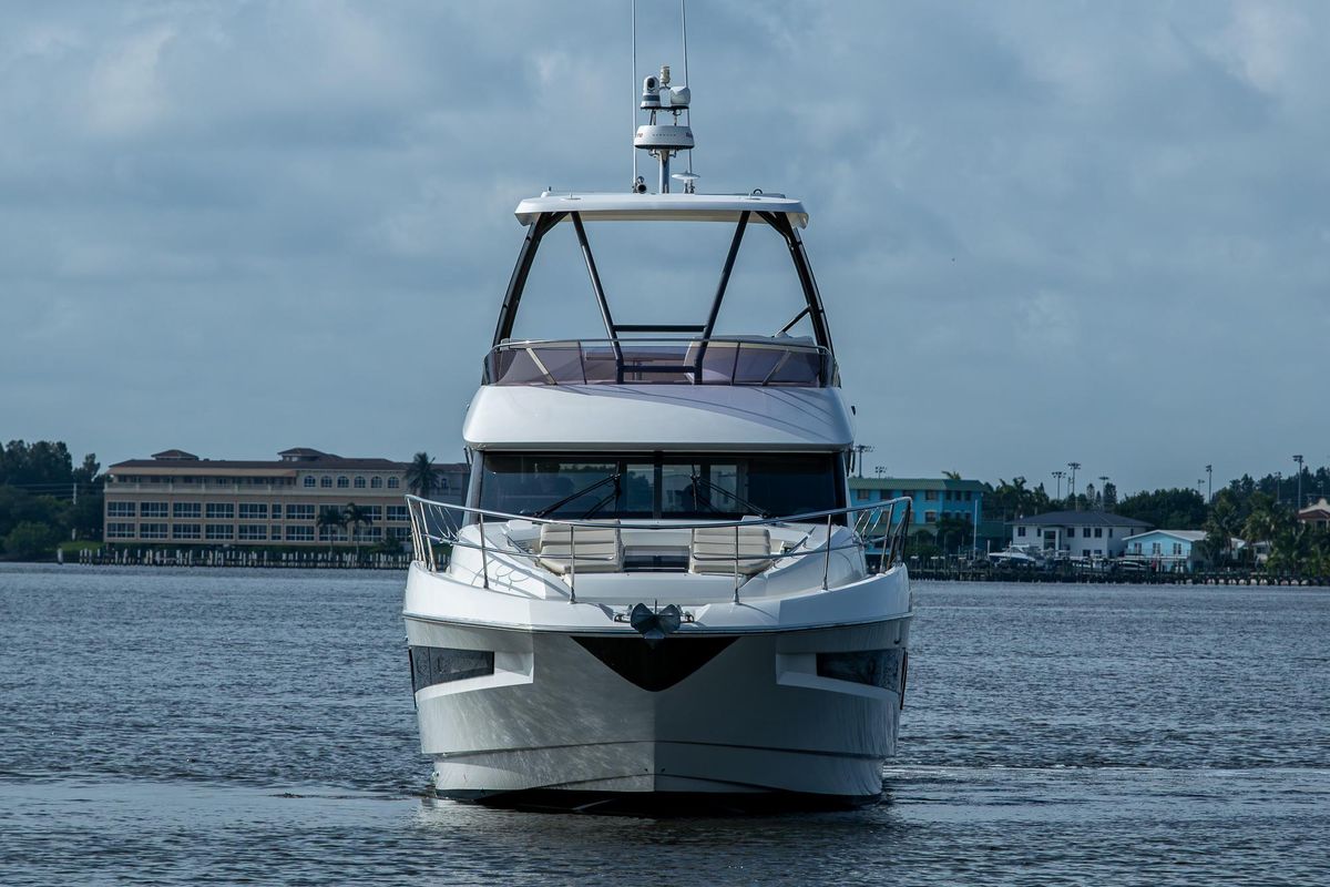 2019 Prestige 46 