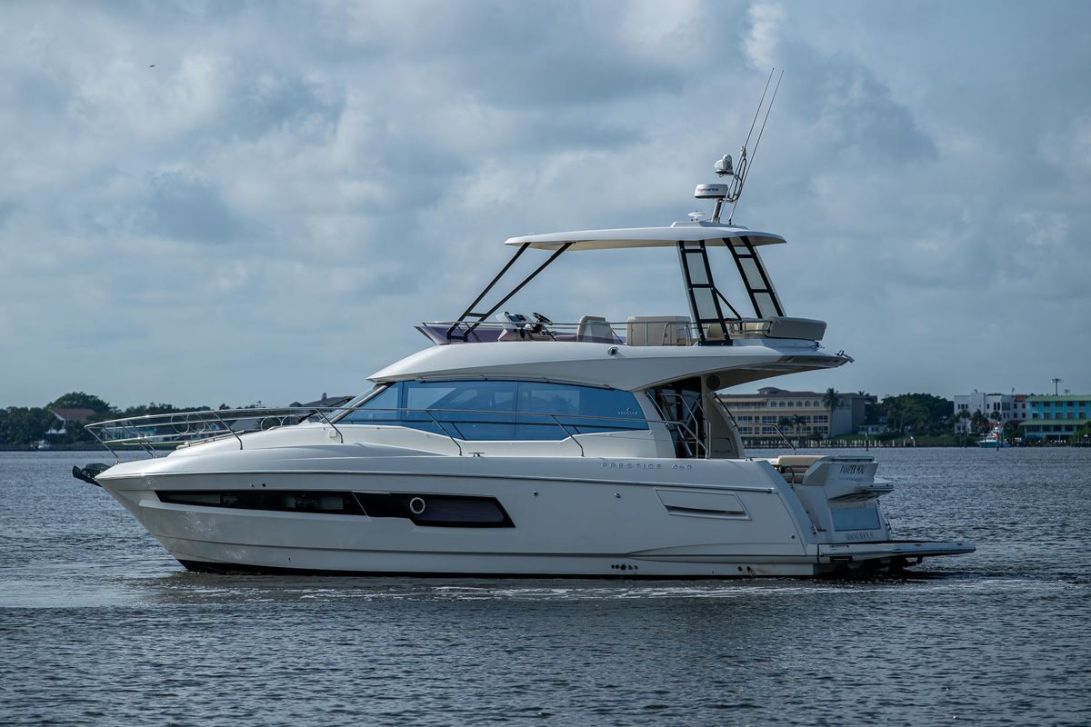 2019 Prestige 46 