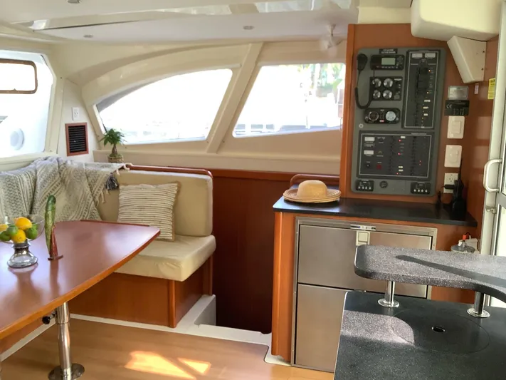 Merry Mac Yacht Photos Pics 