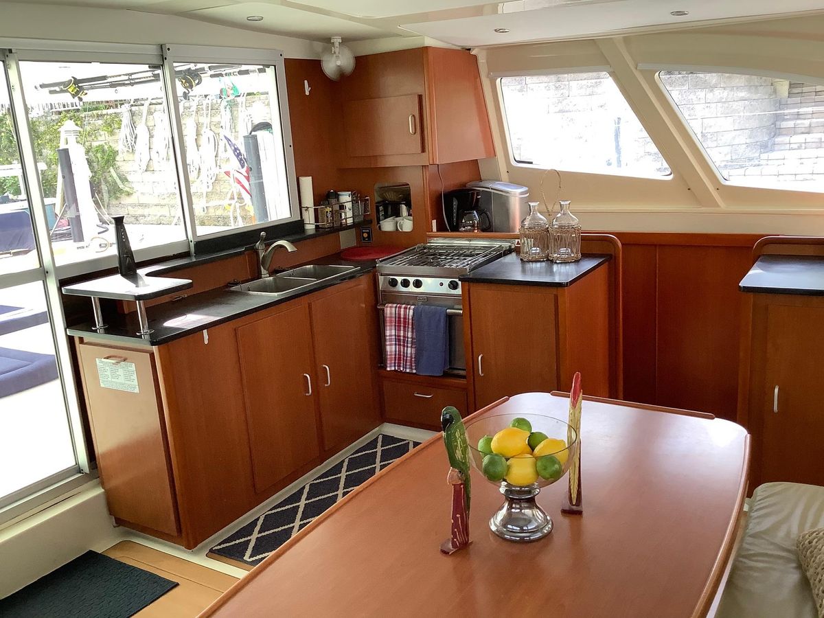 2013 Leopard 42 