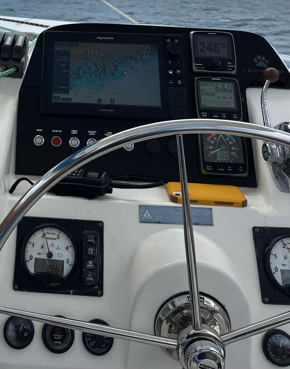2013 Leopard 42 