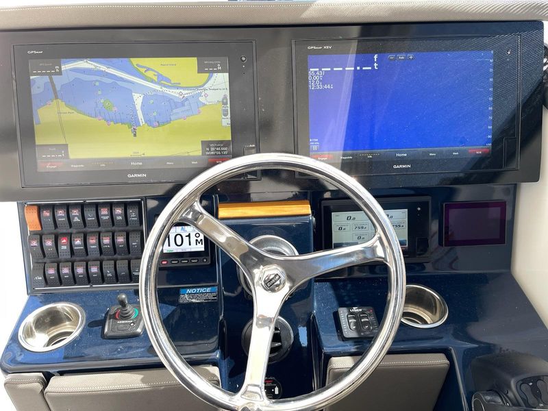2019 Pursuit DC 365 Dual Console