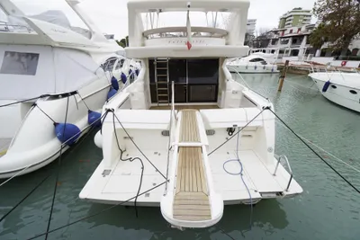 2002 Ferretti Yachts 53