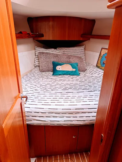 Cygnus 1 Yacht Photos Pics 