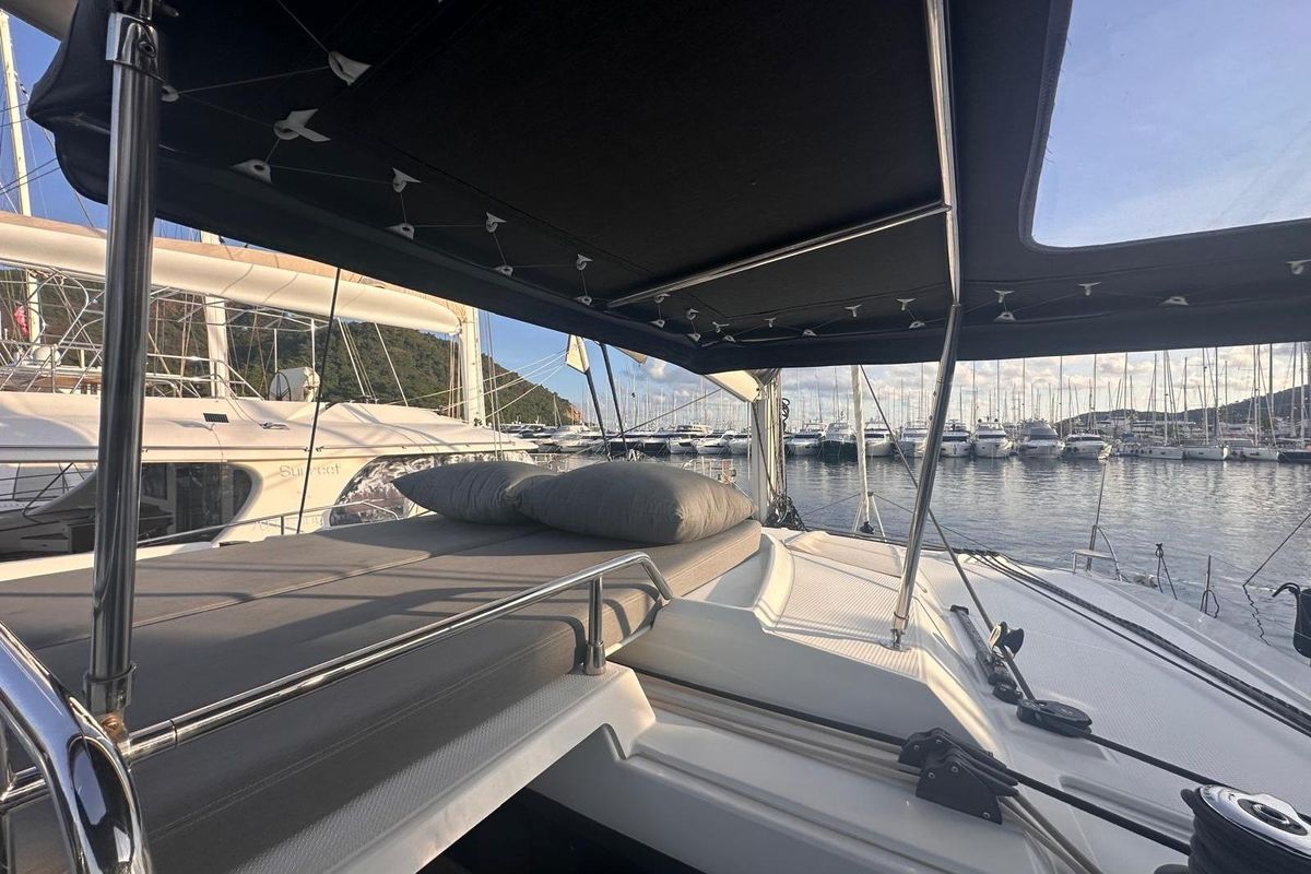 2020 Fountaine Pajot 46 