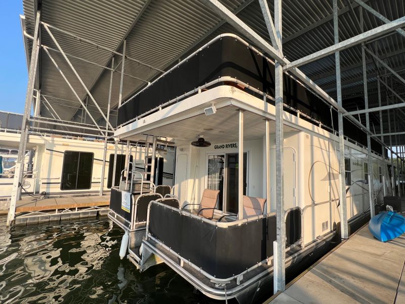 2004 Starlite 16x68 Houseboat