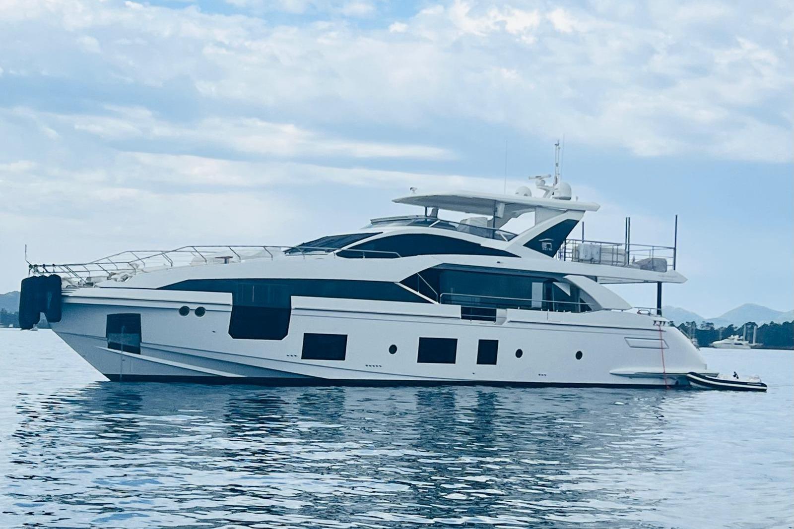 Azimut Grande 27M