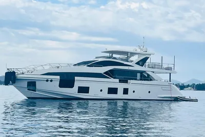 Azimut Grande 27 METRI