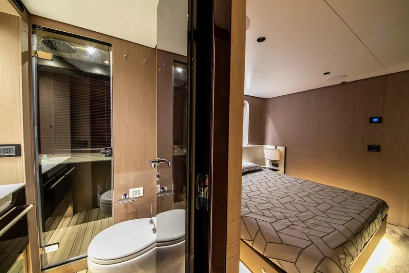 Nirvana By The Sea Yacht Photos Pics Luxurious bedroom and bathroom in 2019 Azimut Grande 27 METRI yacht.