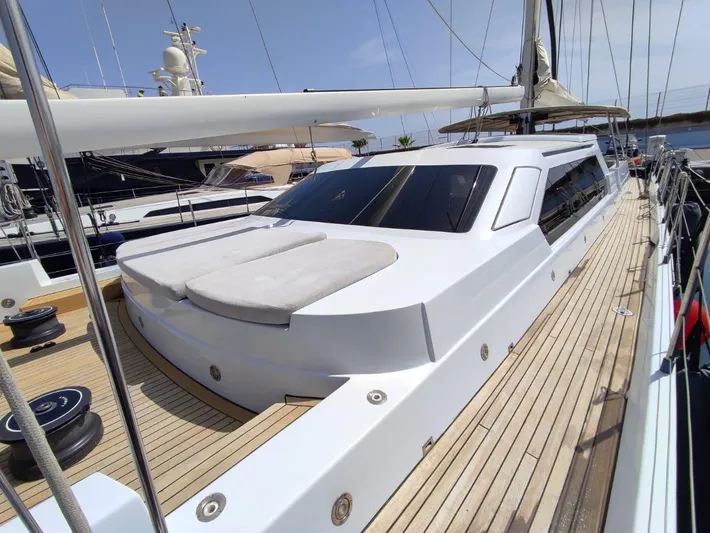  Yacht Photos Pics Luxurious 1994 CMN 139 yacht with sleek design and spacious deck.