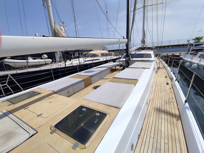  Yacht Photos Pics Luxurious CMN 139 yacht deck, 1994 model, featuring sleek design and spacious layout.