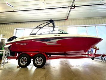 Monterey M225 Bowrider w/ Ski Tower