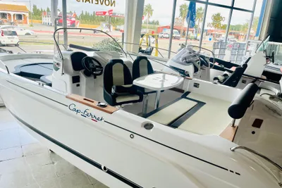 2025 B2 Marine CAP FERRET 652 OPEN