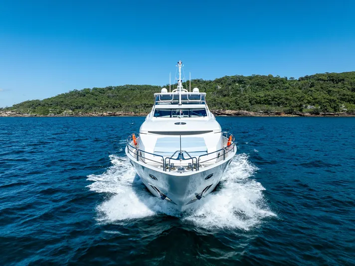 2010 Sunseeker Super Yacht Yacht Photos Pics Luxury Sunseeker 30m yacht cruising on blue ocean, 2010 model.