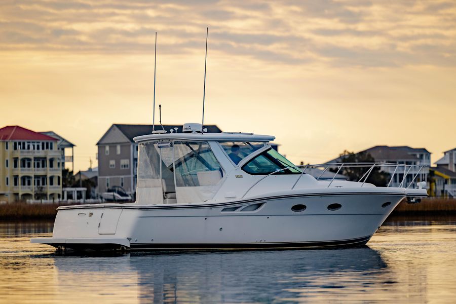 2004 Tiara Yachts 3200 Open