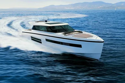 2025 Delta Powerboats 72 Carbon