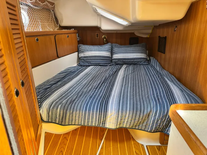 Shenanigans Yacht Photos Pics Starboard side aft cabin