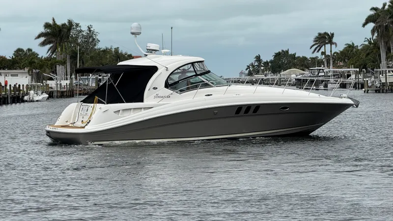 Ruach Yacht Photos Pics 