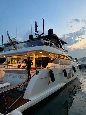 Yacht