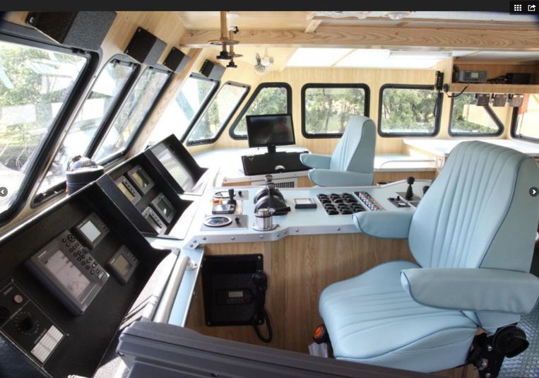2000-175-breaux-brothers-yacht-support